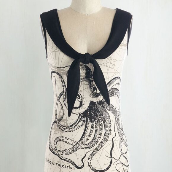 Modcloth, Octopus Comes to Shove Top, Small - Picture 6 of 6